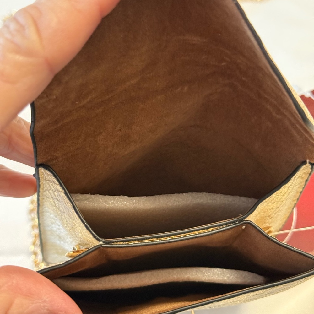 NWT- Gold Textured Crossbody Bag - Picture 6 of 6